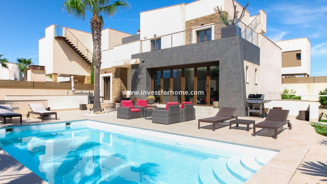 Vente - Villa - Torrevieja - Aguas Nuevas
