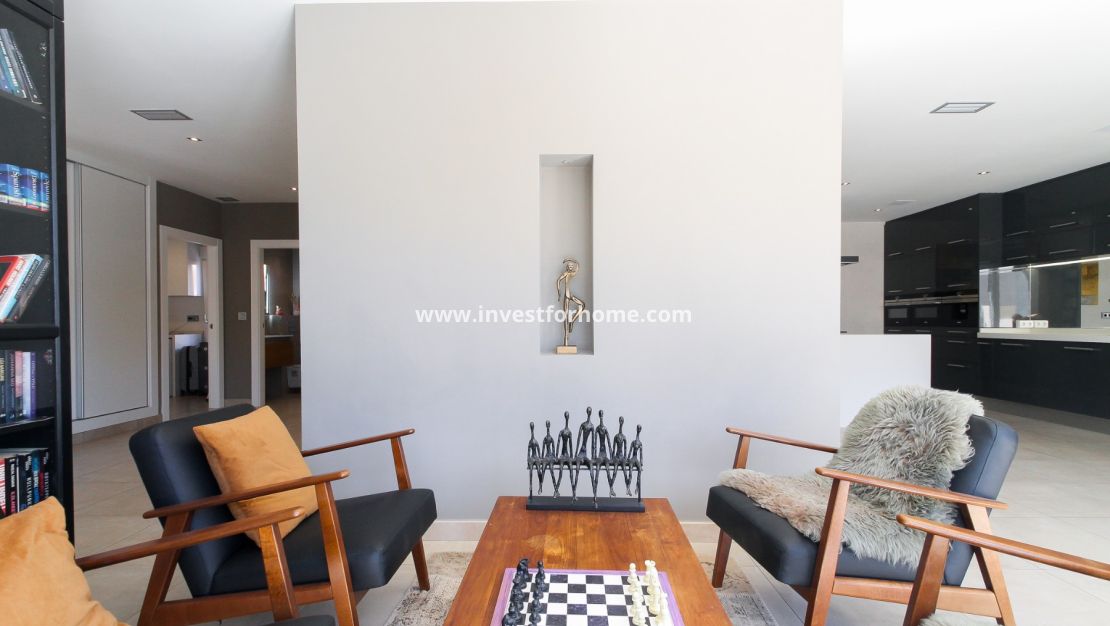 Vente - Villa - Torrevieja - Aguas Nuevas