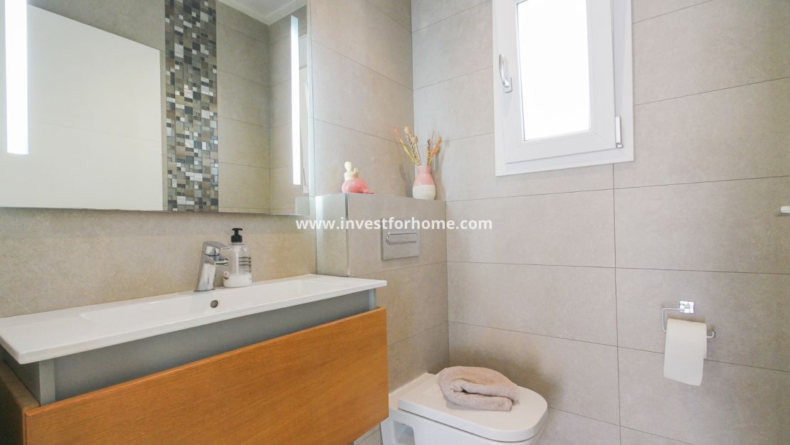 Vente - Villa - Torrevieja - Aguas Nuevas