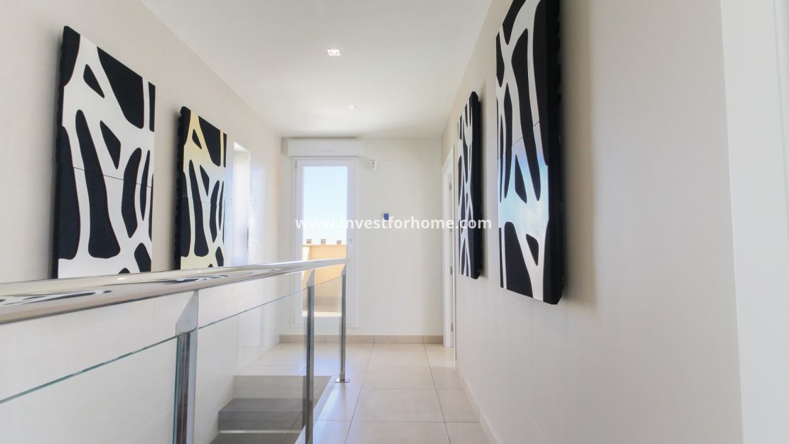 Vente - Villa - Torrevieja - Aguas Nuevas