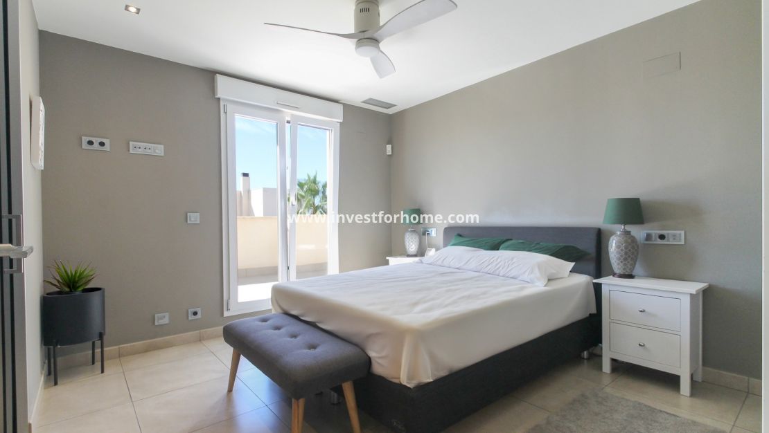 Vente - Villa - Torrevieja - Aguas Nuevas