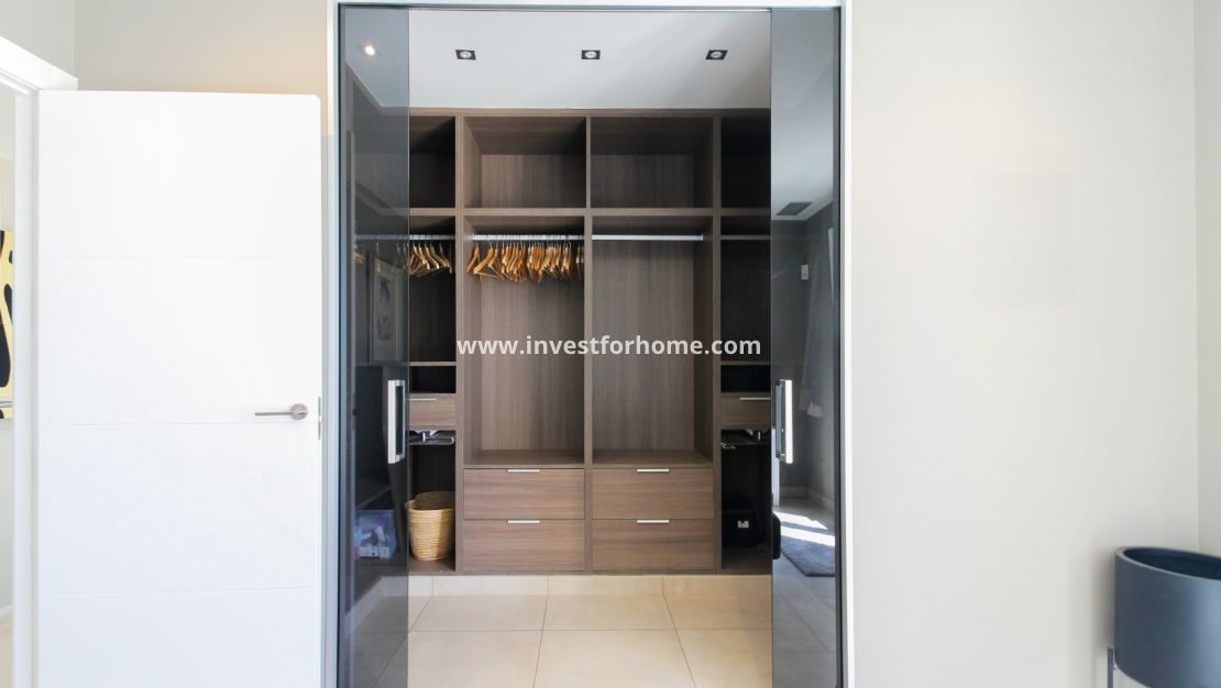 Vente - Villa - Torrevieja - Aguas Nuevas