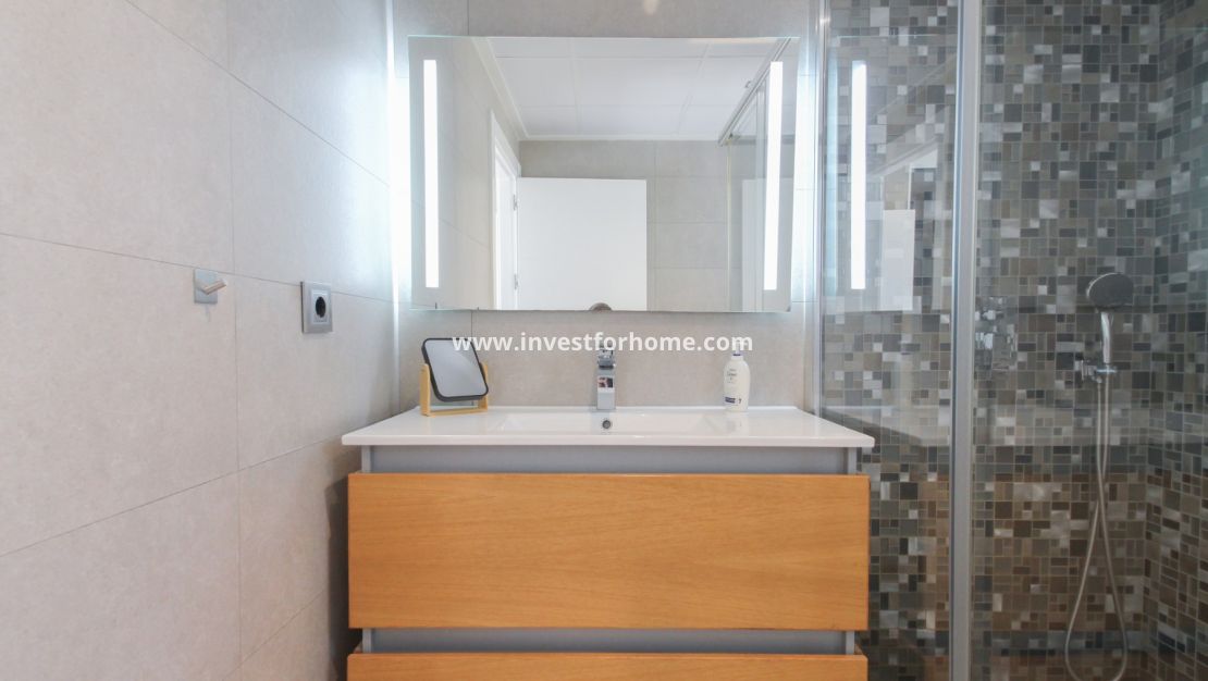 Vente - Villa - Torrevieja - Aguas Nuevas