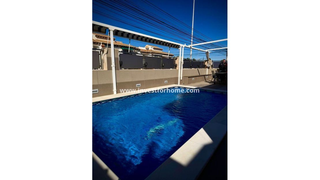 Vente - Villa - Torrevieja - Barrio Los Balcones - Los Altos del Edén