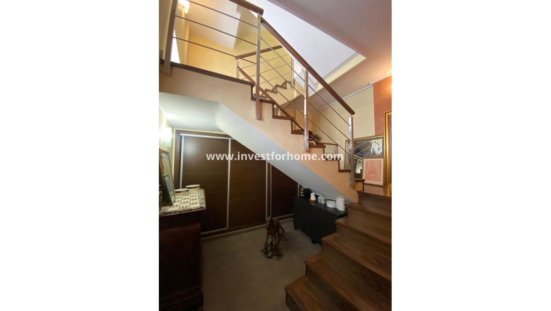 Vente - Villa - Torrevieja - Centro - Muelle Pesquero