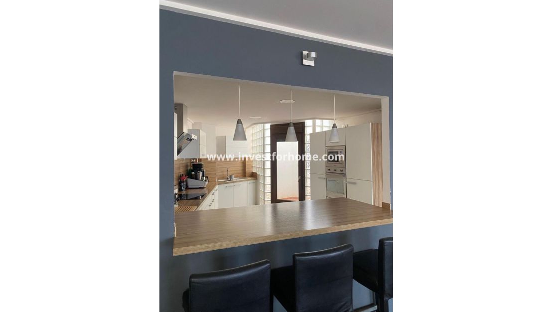 Vente - Villa - Torrevieja - Centro - Muelle Pesquero