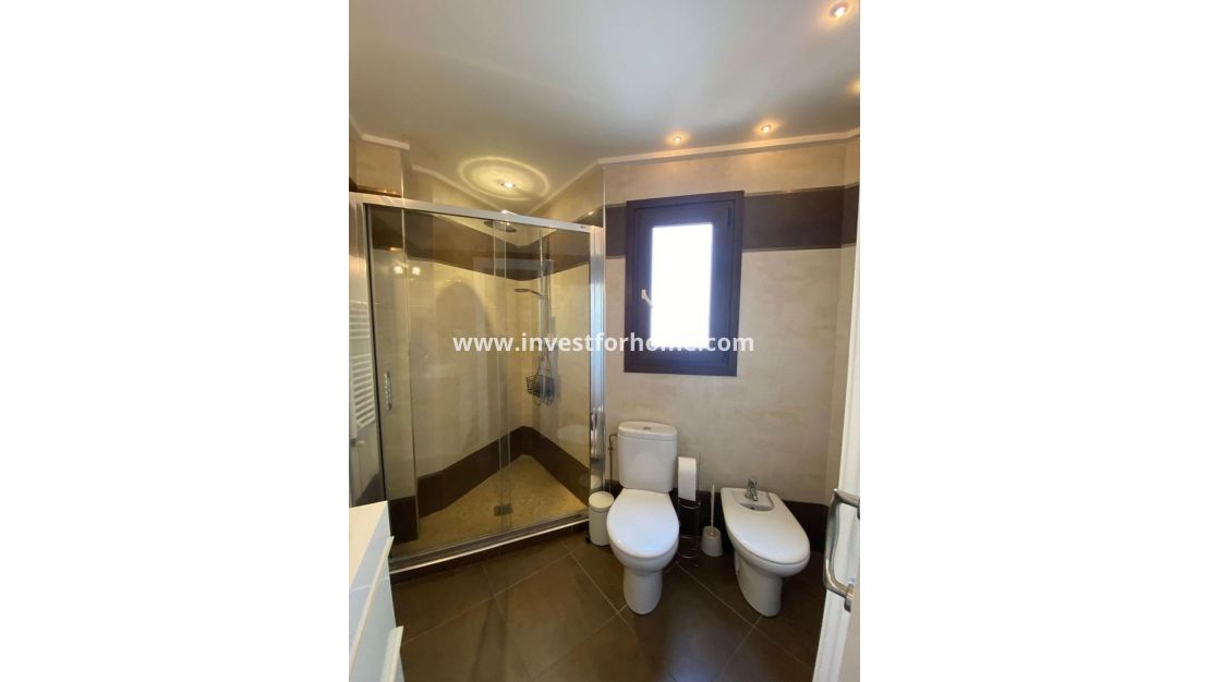 Vente - Villa - Torrevieja - Centro - Muelle Pesquero