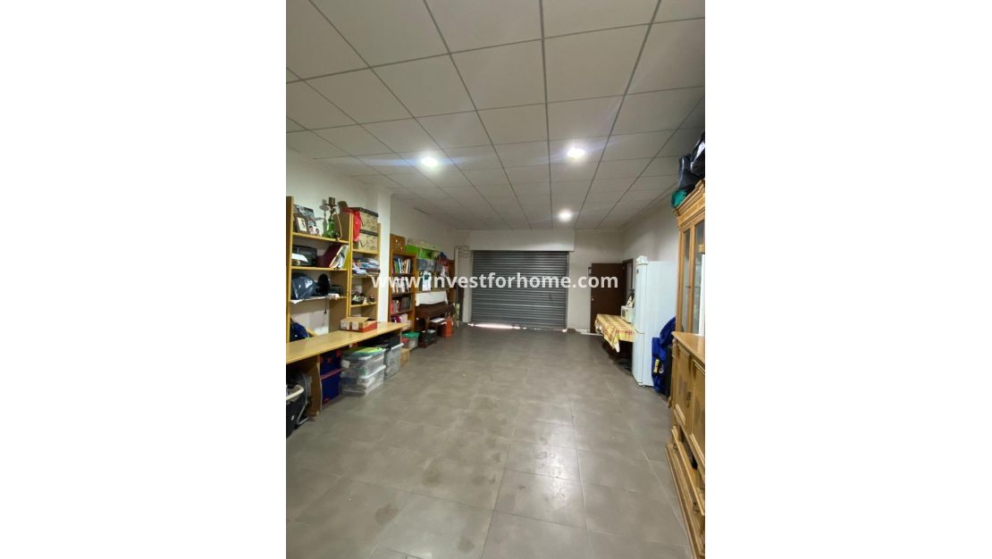 Vente - Villa - Torrevieja - Centro - Muelle Pesquero