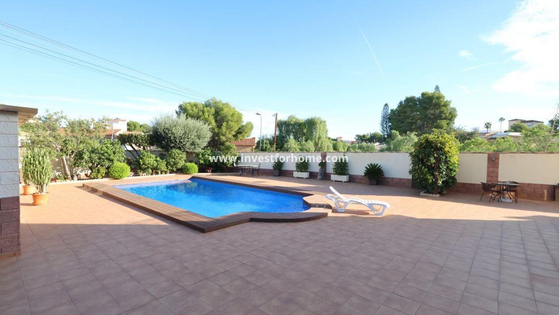 Vente - Villa - Torrevieja - Costa Blanca