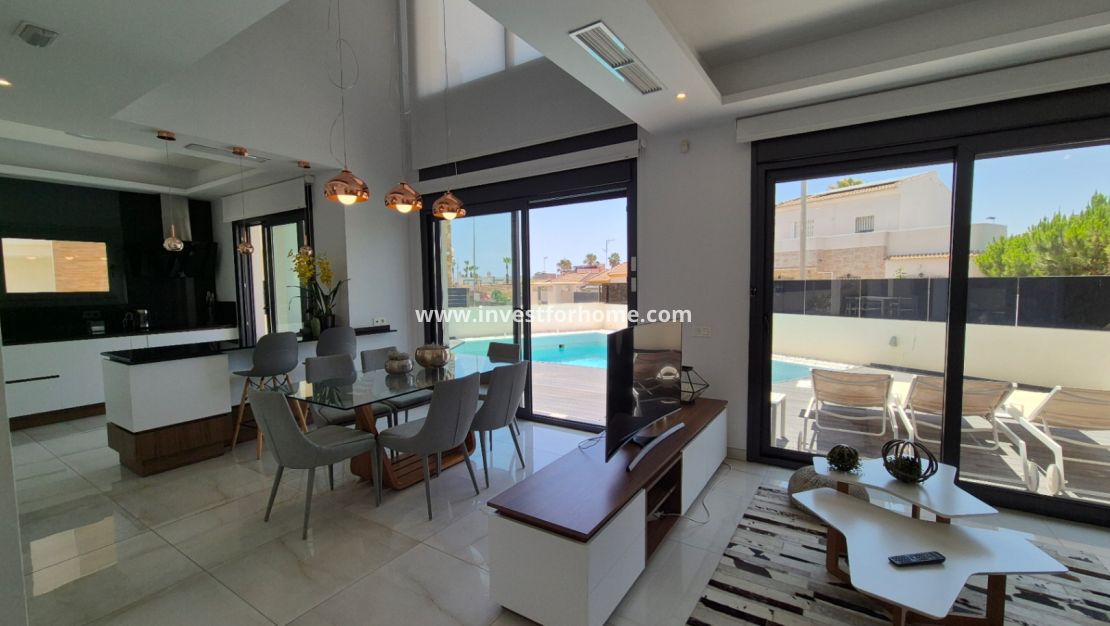 Vente - Villa - Torrevieja - Costa Blanca
