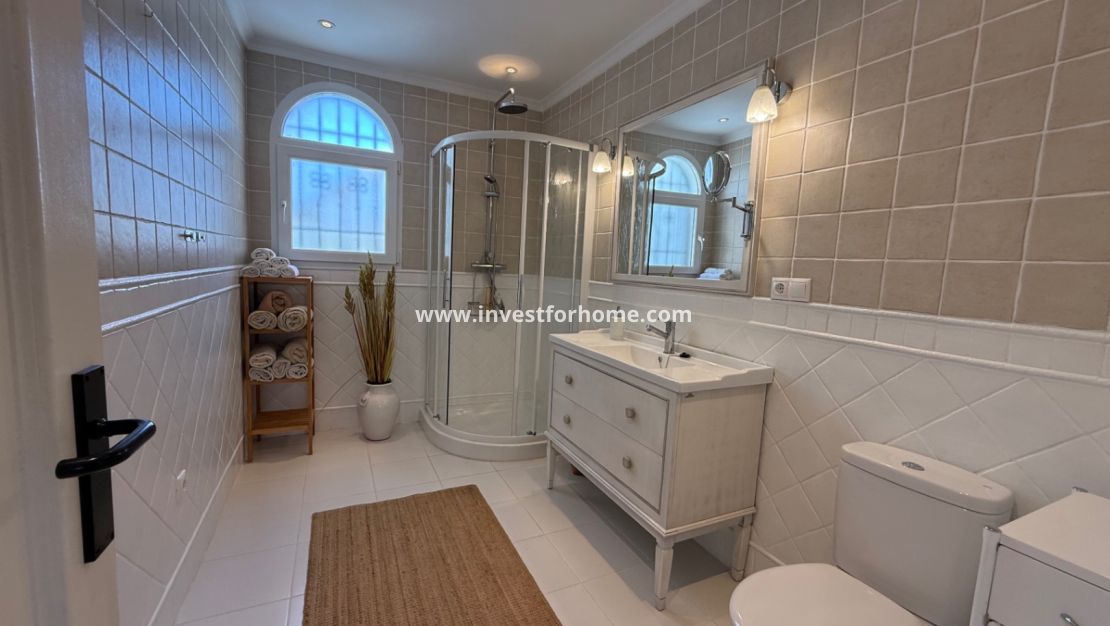 Vente - Villa - Torrevieja - Costa Blanca