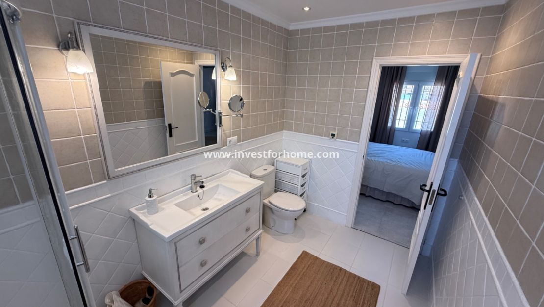 Vente - Villa - Torrevieja - Costa Blanca