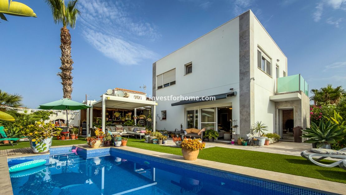 Vente - Villa - Torrevieja - Costa Blanca
