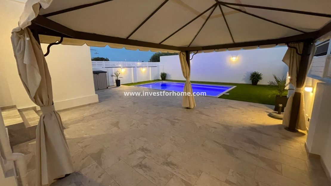 Vente - Villa - Torrevieja - La Siesta-El Chaparral