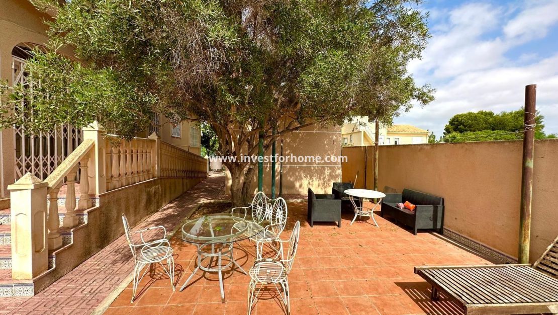 Vente - Villa - Torrevieja - Los Balcones - Los Altos Del Edén