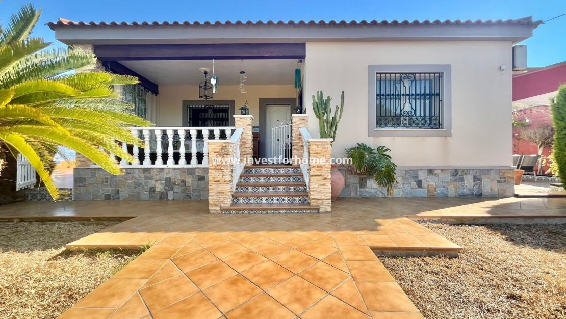 Vente - Villa - Torrevieja - Los Balcones - Los Altos Del Edén