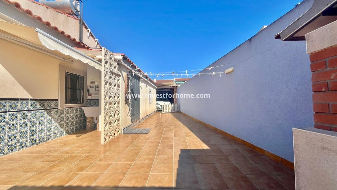 Vente - Villa - Torrevieja - Los Balcones - Los Altos Del Edén