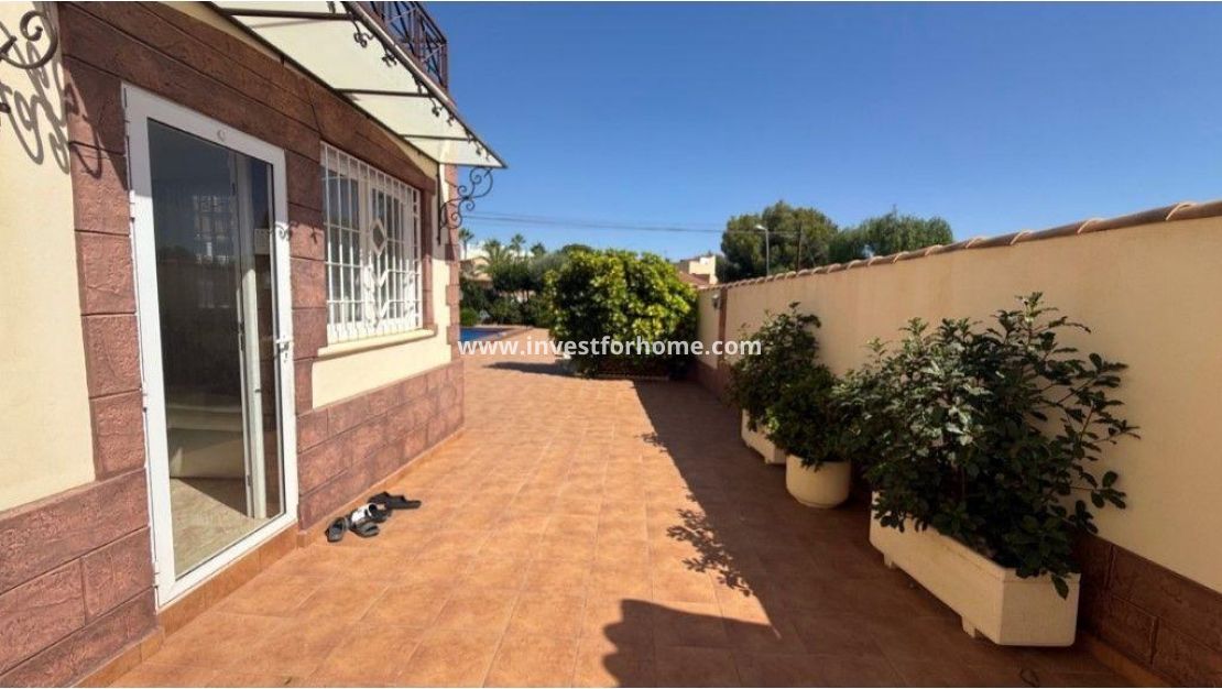 Vente - Villa - Torrevieja - Los Balcones - Los Altos Del Edén