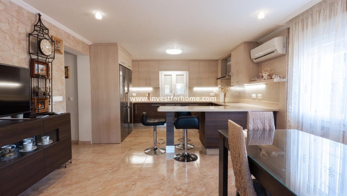 Vente - Villa - Torrevieja - Los Balcones - Los Altos Del Edén