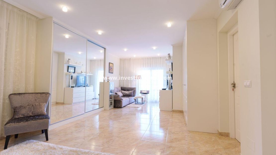 Vente - Villa - Torrevieja - Los Balcones - Los Altos Del Edén