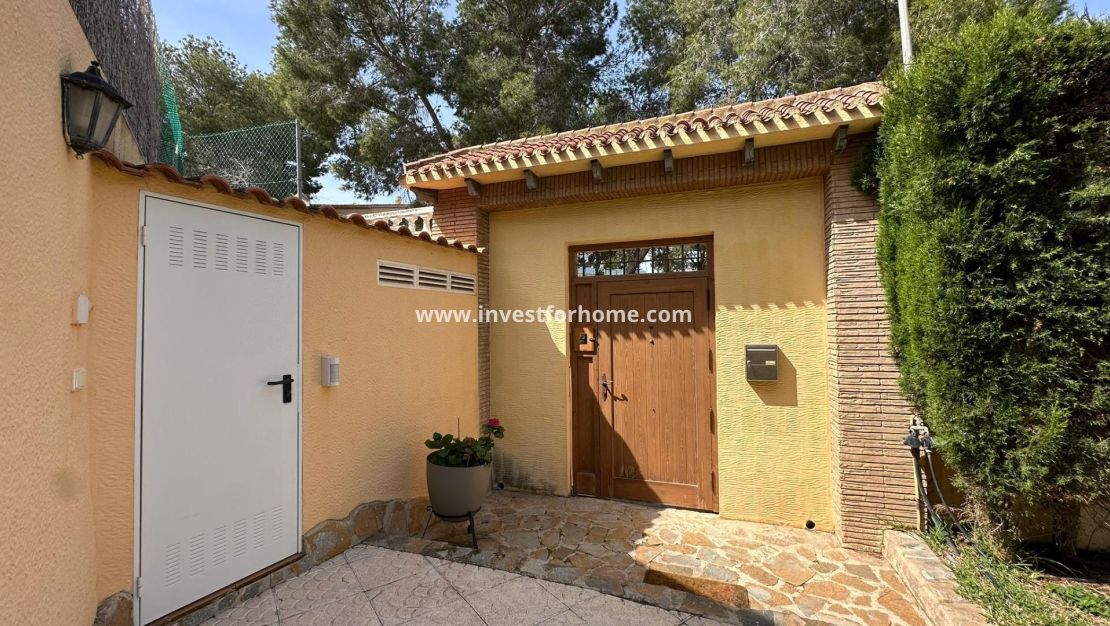 Vente - Villa - Torrevieja - Los Balcones - Los Altos Del Edén
