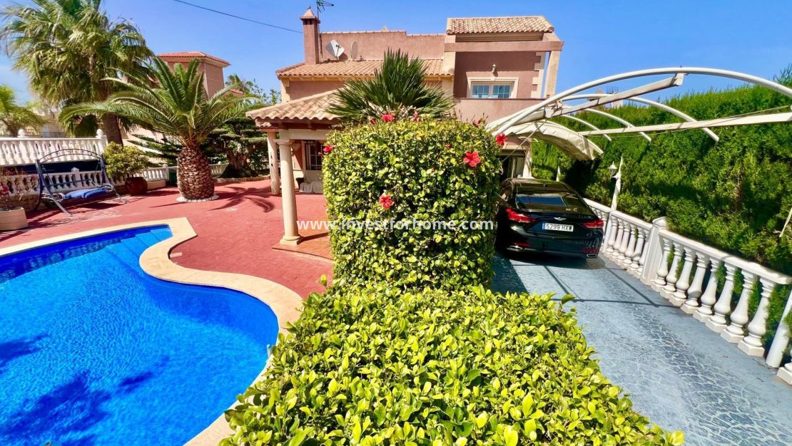 Vente - Villa - Torrevieja - Los Balcones - Los Altos Del Edén