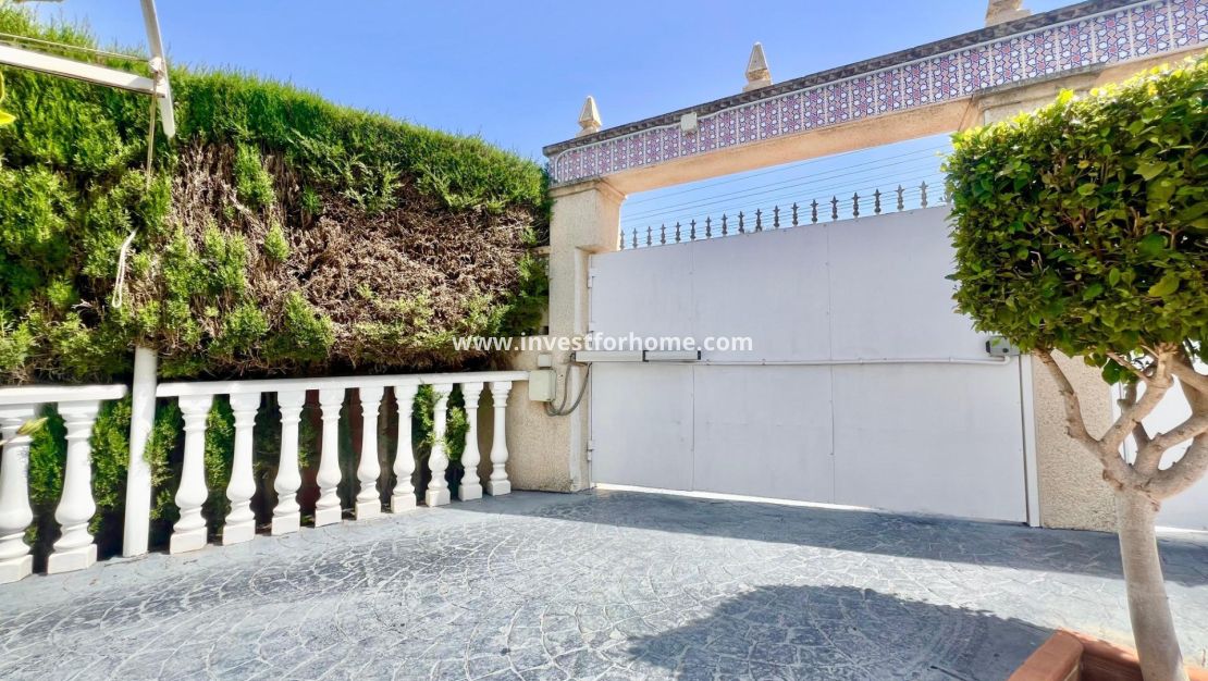 Vente - Villa - Torrevieja - Los Balcones - Los Altos Del Edén