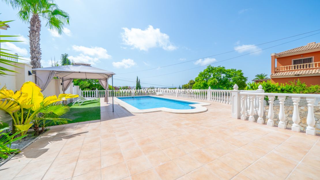 Vente - Villa - Torrevieja - Los Balcones