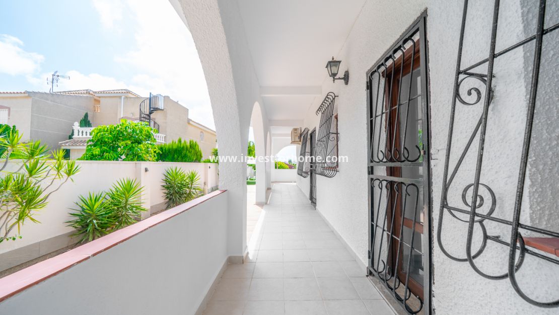 Vente - Villa - Torrevieja - Los Balcones