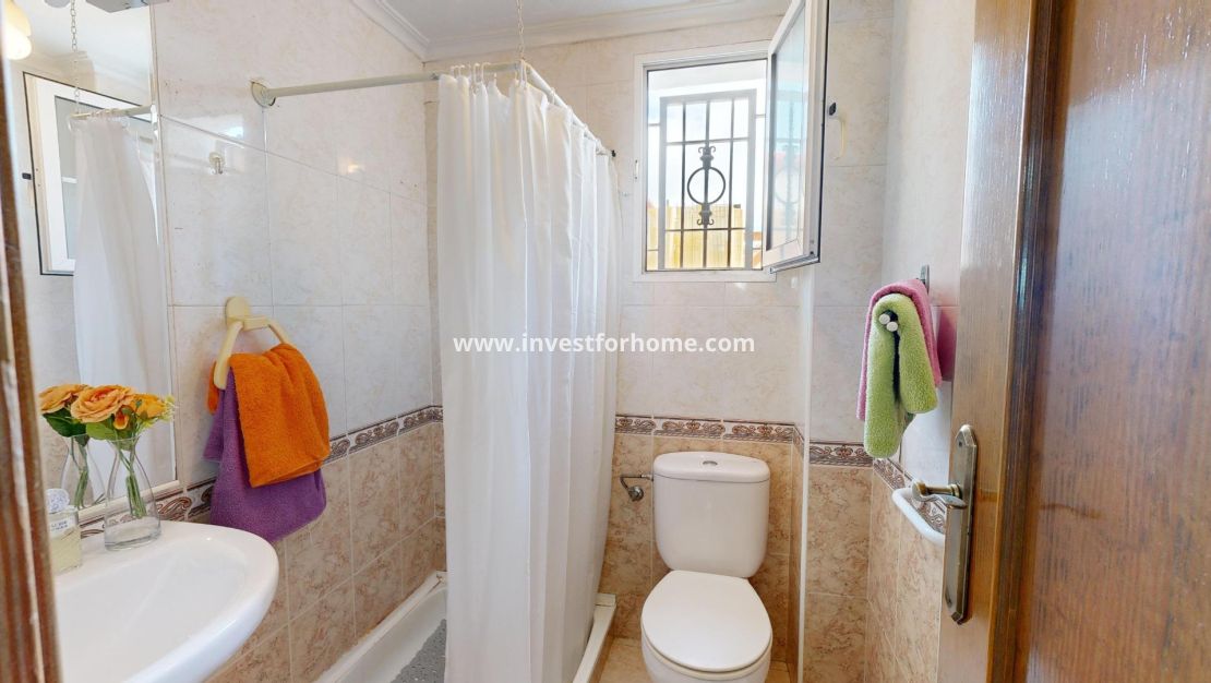 Vente - Villa - Torrevieja - Nueva Torrevieja - Aguas Nuevas