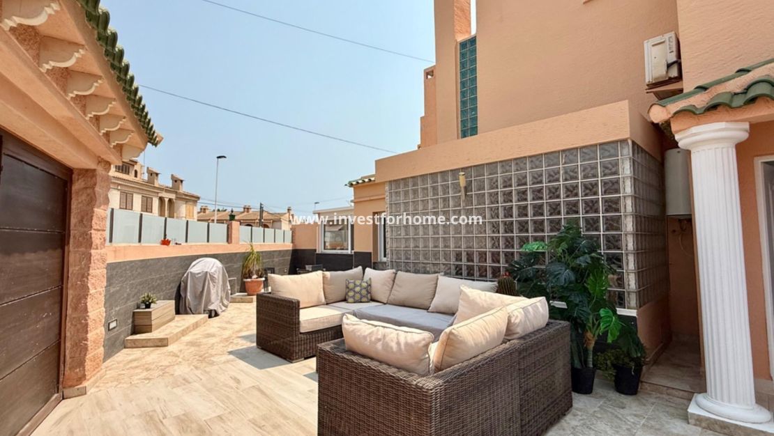 Vente - Villa - Torrevieja - Nueva Torrevieja - Aguas Nuevas