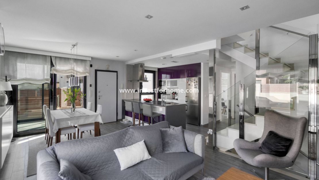 Vente - Villa - Torrevieja - Nueva Torrevieja - Aguas Nuevas