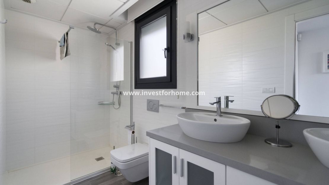 Vente - Villa - Torrevieja - Nueva Torrevieja - Aguas Nuevas