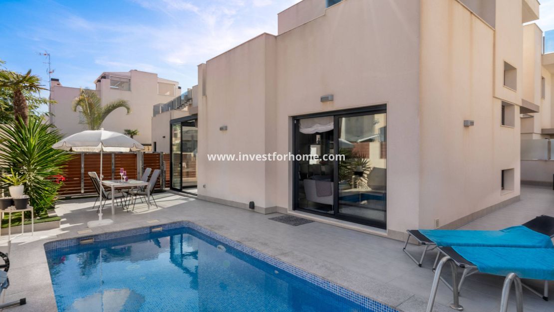 Vente - Villa - Torrevieja - Nueva Torrevieja - Aguas Nuevas