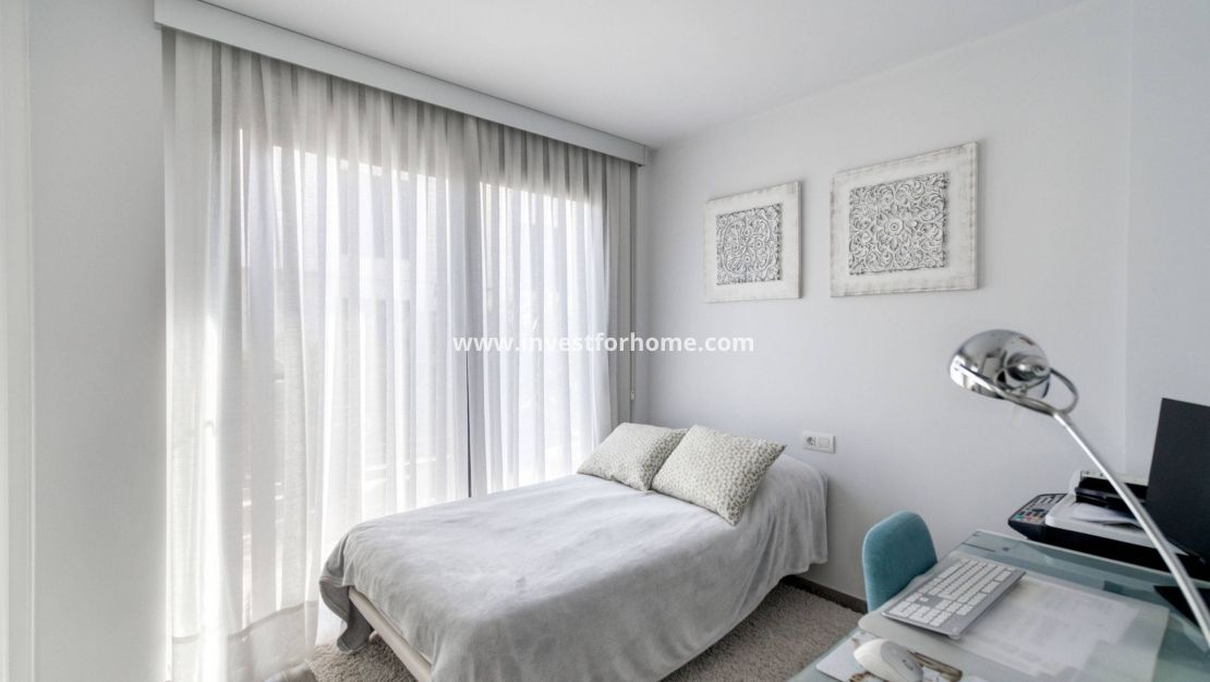 Vente - Villa - Torrevieja - Nueva Torrevieja - Aguas Nuevas