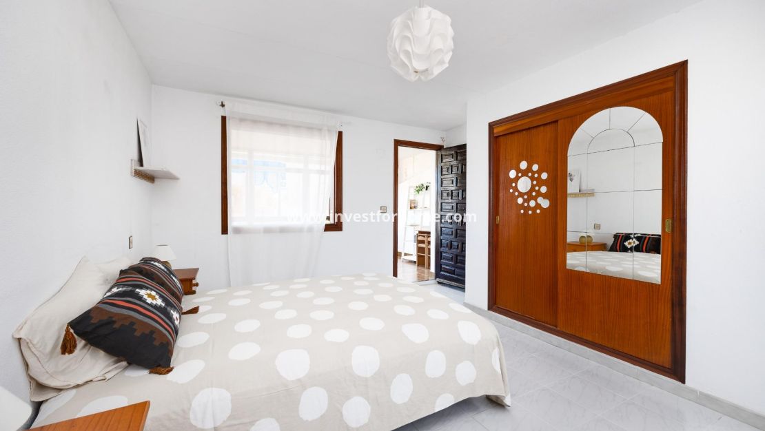 Vente - Villa - Torrevieja - Nueva Torrevieja - Aguas Nuevas