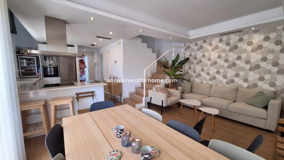 Vente - Villa - Torrevieja - Nueva Torrevieja - Aguas Nuevas