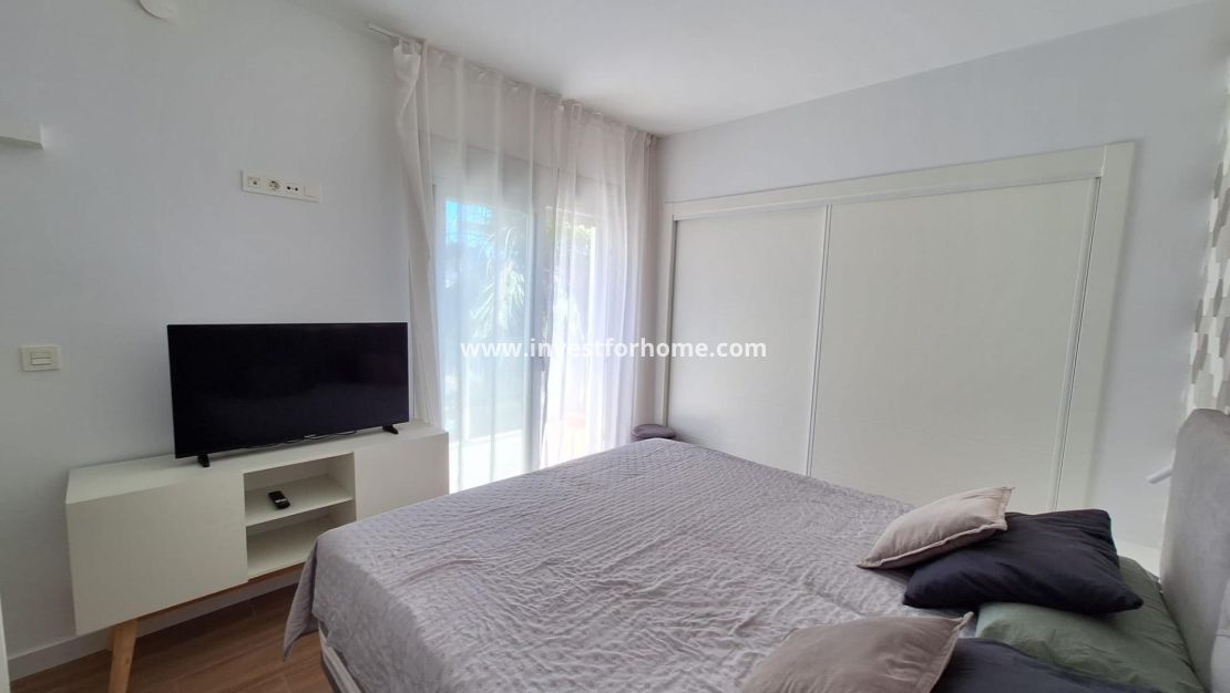 Vente - Villa - Torrevieja - Nueva Torrevieja - Aguas Nuevas