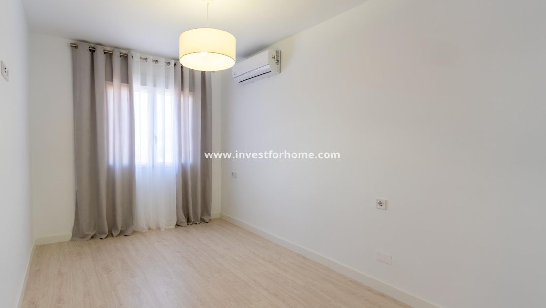 Vente - Villa - Torrevieja - Punta prima