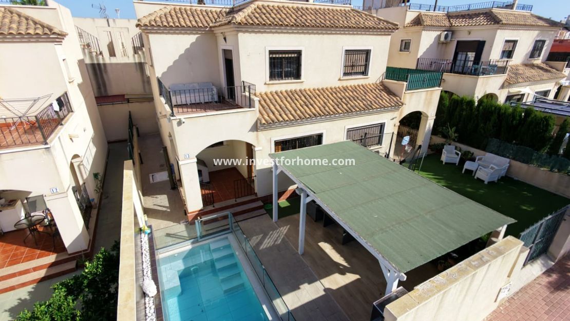 Vente - Villa - Torrevieja - Sector 25