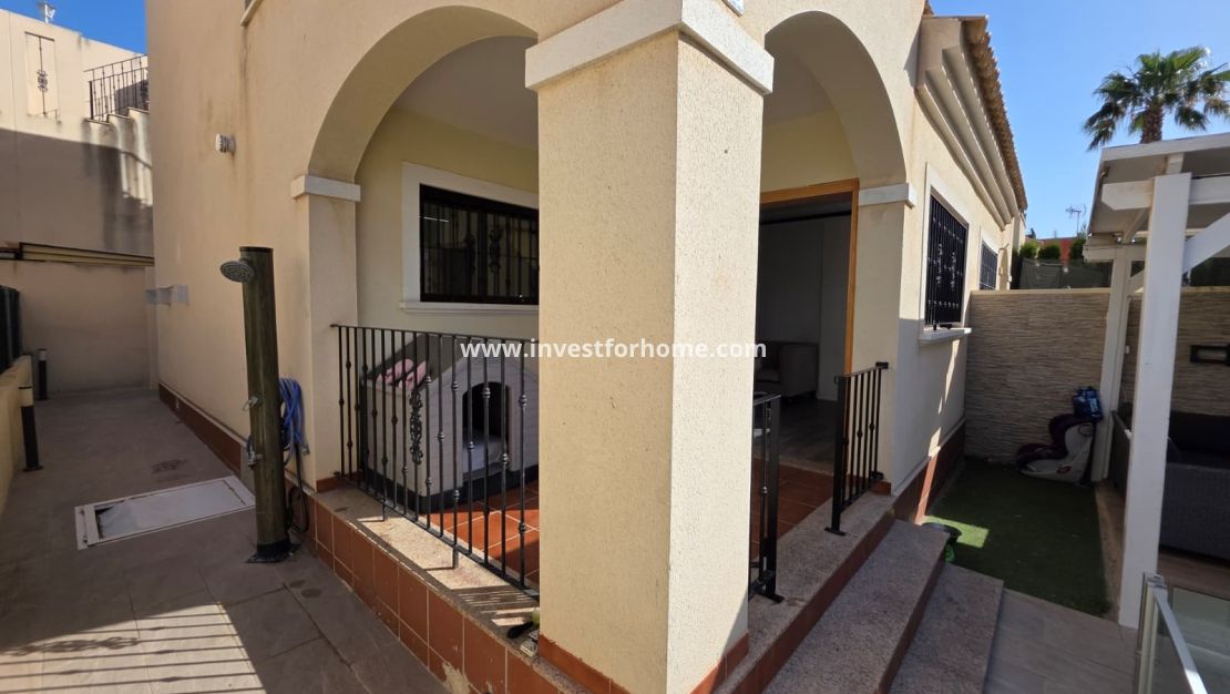 Vente - Villa - Torrevieja - Sector 25