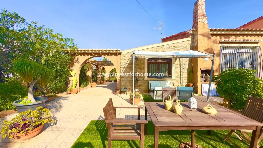Vente - Villa - Torrevieja - Torrelamata - La Mata