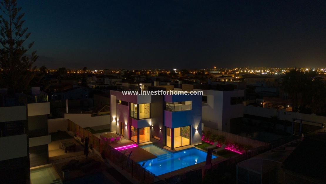 Vente - Villa - Torrevieja - Torreta Florida