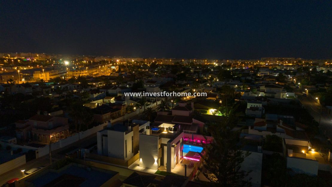 Vente - Villa - Torrevieja - Torreta Florida