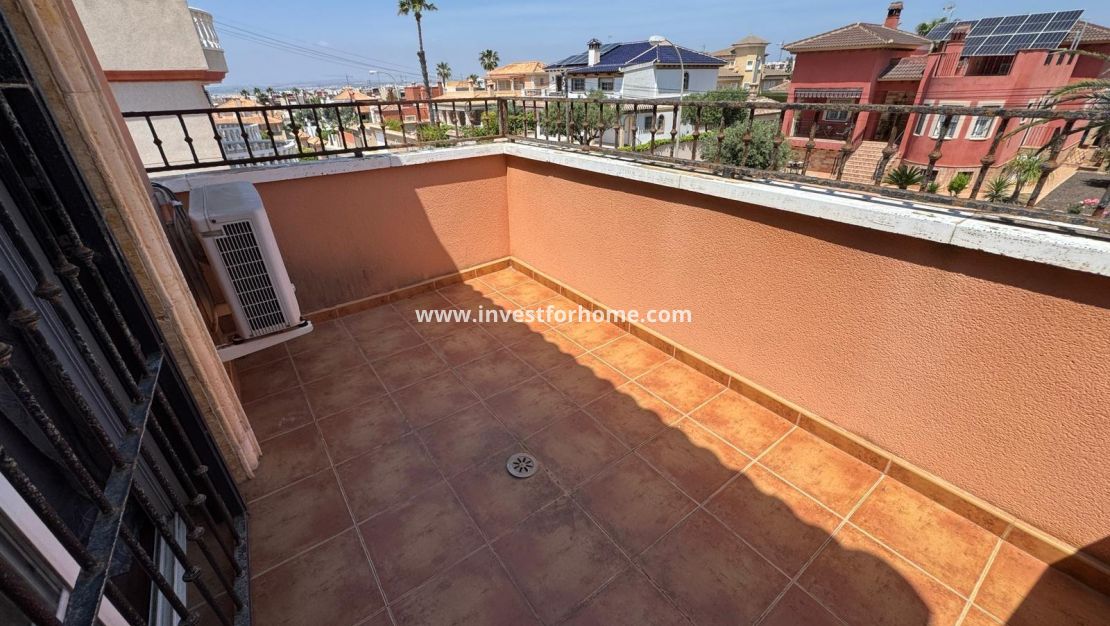 Vente - Villa - Torrevieja - Zona Los Frutales