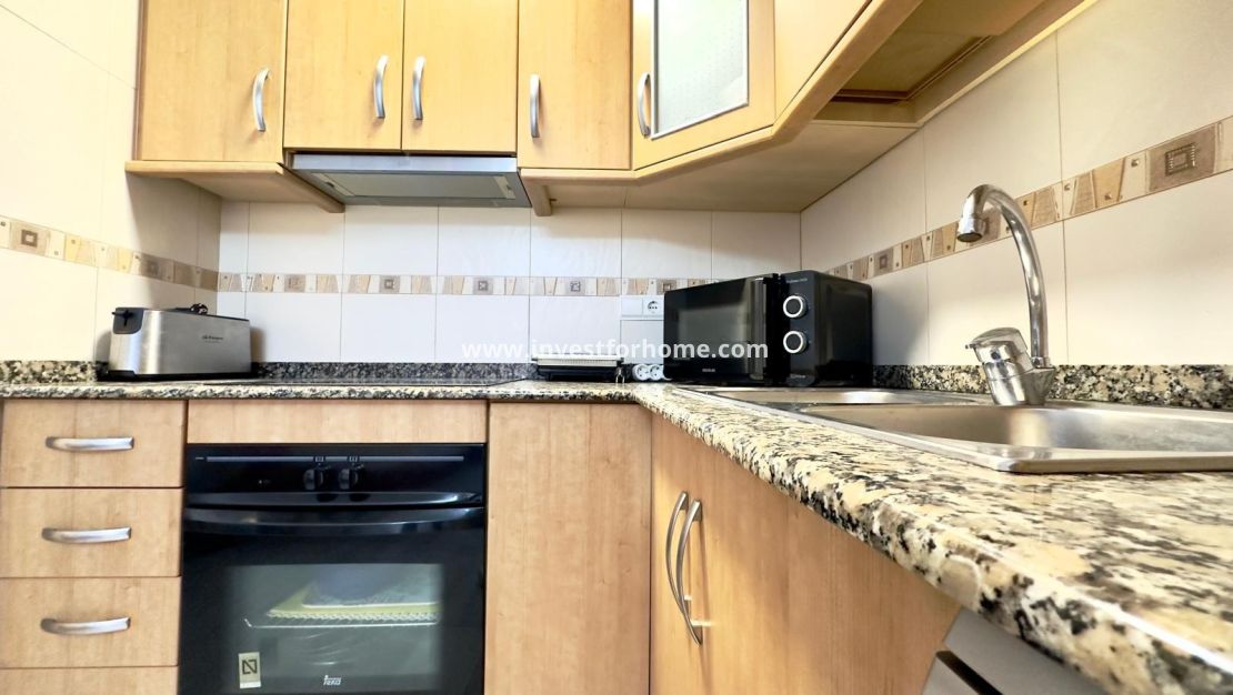 Verkoop - Appartement - Guardamar del Segura - Centro