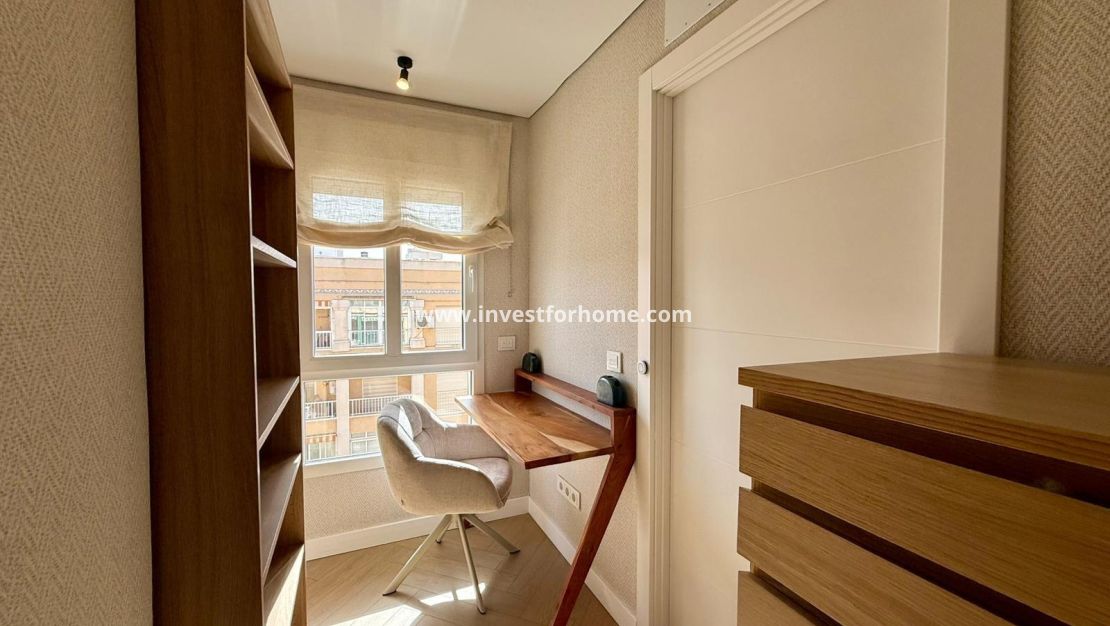 Verkoop - Appartement - Guardamar del Segura - Centro