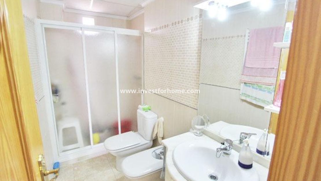 Verkoop - Appartement - Guardamar del Segura - Pueblo