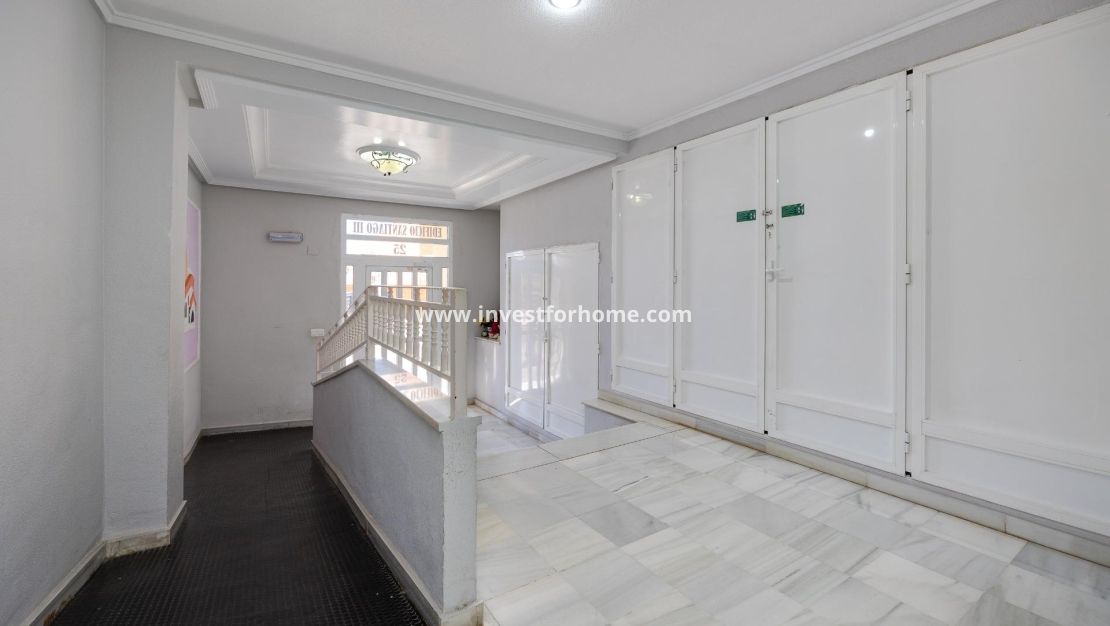 Verkoop - Appartement - Guardamar del Segura - Pueblo
