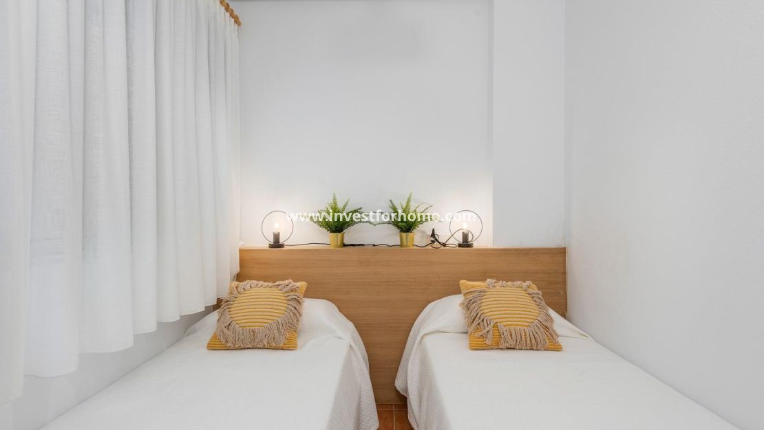 Verkoop - Appartement - Guardamar del Segura - Pueblo